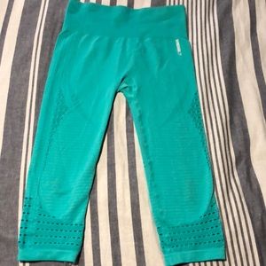 Aqua Blue Gym Shark Capri leggings
